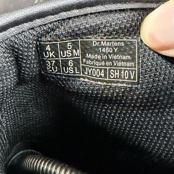 Dr. Martens 1460Y Black Patent Leather Combat Boots Size 5 Glossy Lace Up - Picture 6 of 6
